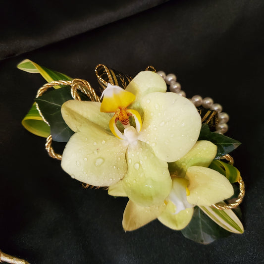 Orchid Wristlet Corsage